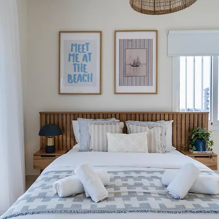 Compass 1-br By Makenzy * Larnaca
