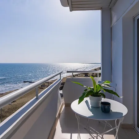 Compass 1-br By Makenzy Appartamento Larnaca